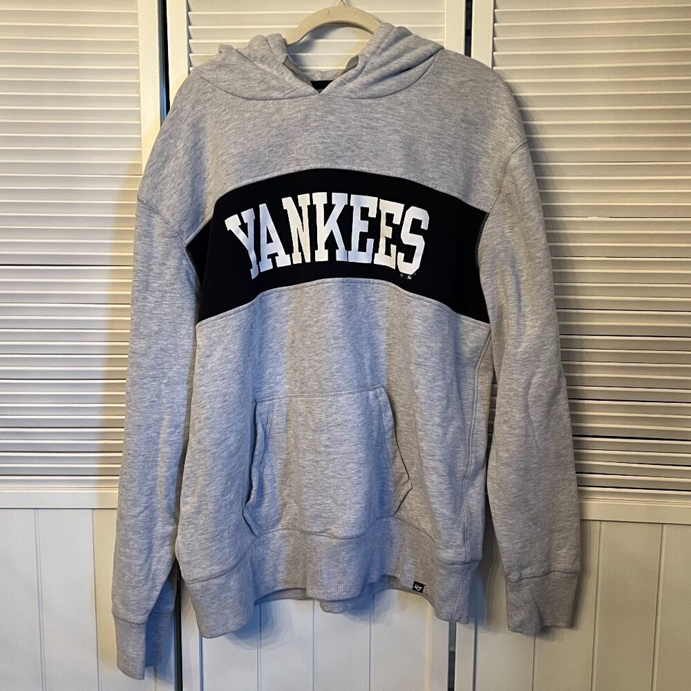Men's '47 Brand New York Yankees Chest Pass Heathered Gray Hoodie Size XXL